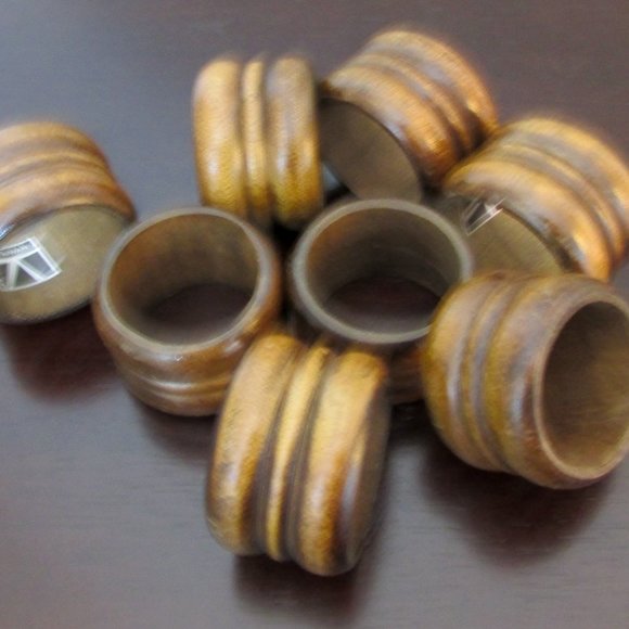 Set of 8 Knobler Wood Napkin Rings - Picture 2 of 2